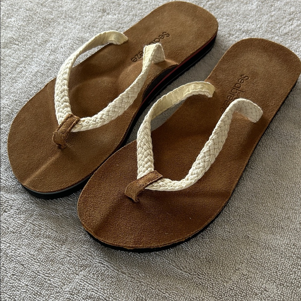 NWOT Seabreeze Braided Flip Flops Size 8 - 8.5
